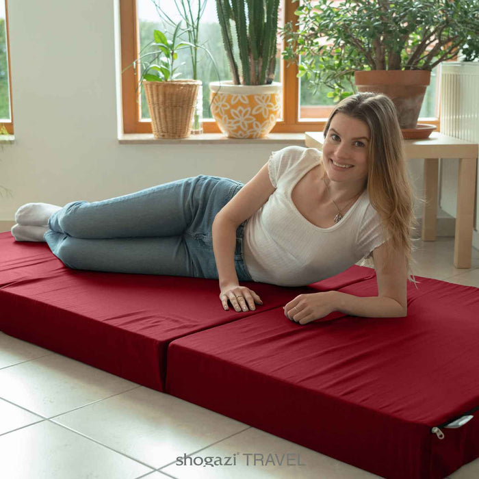 Klappmatratze – bequem schlafen statt Sofa - 90 x 200 cm - Weinrot - Klappmatratze - shogazi ®